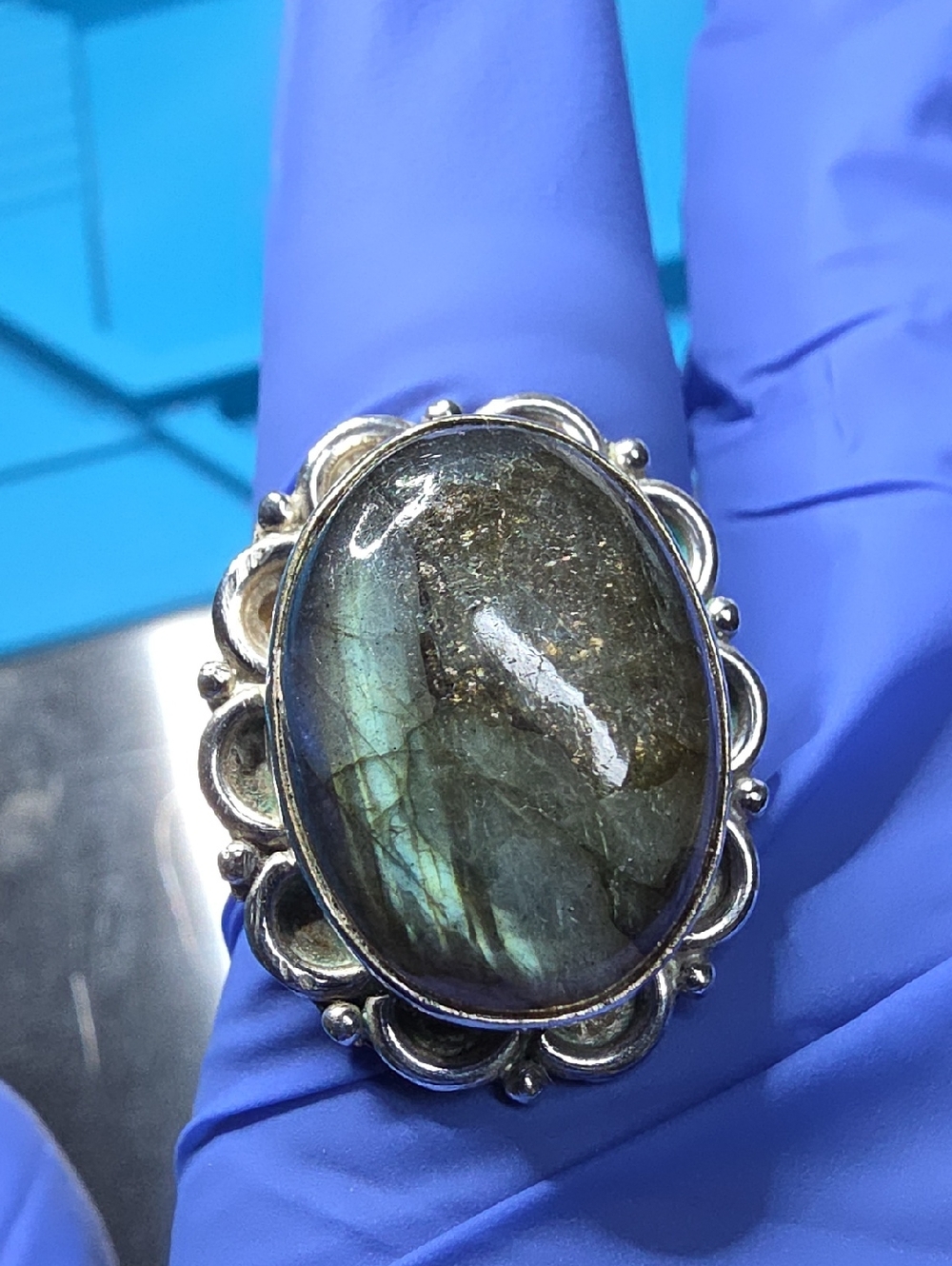 Labradorite Oval Vintage Stearling Silver 925 Ring - Iridescent Blue-Green